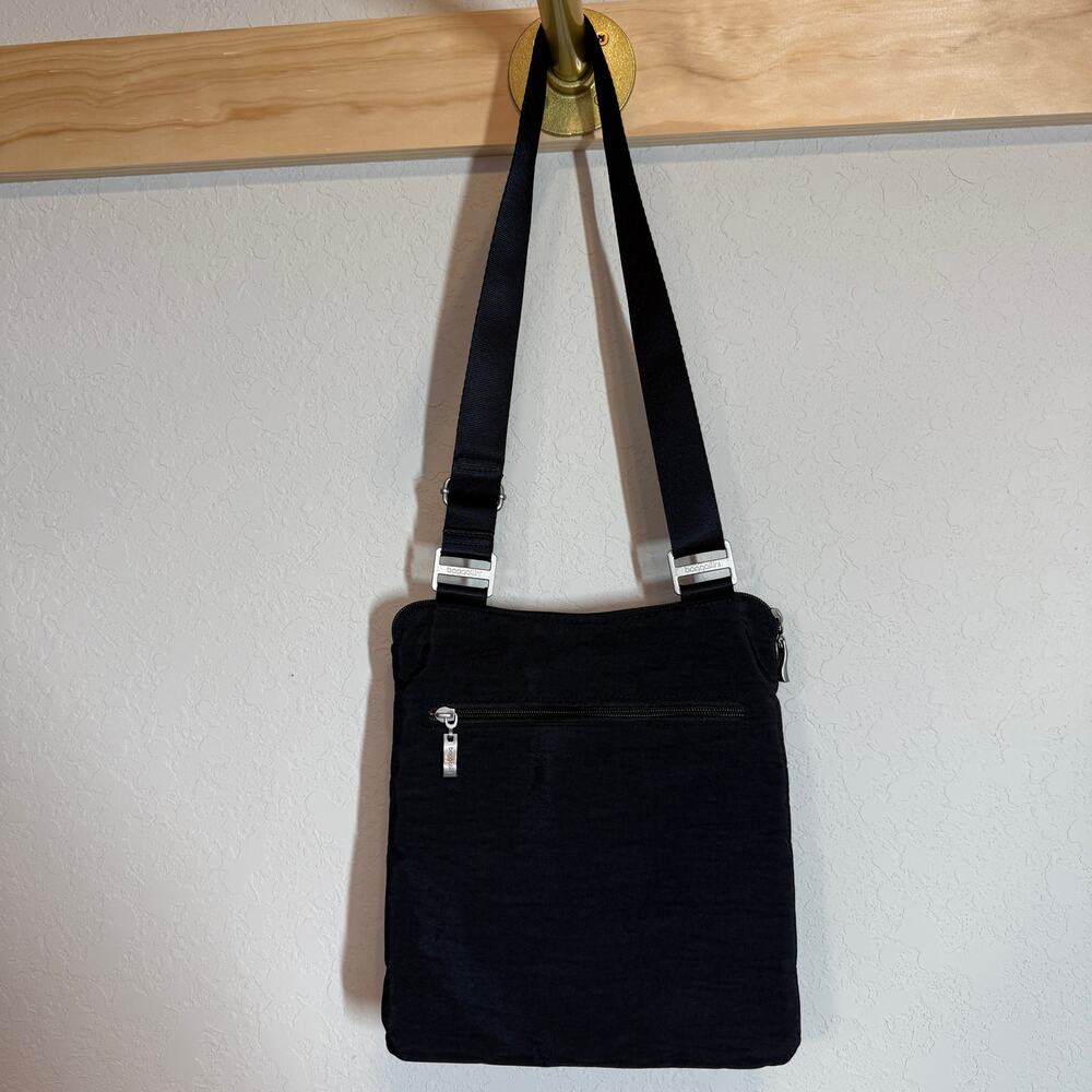 Women's Baggallini Black with Tan Lining Shoulder Zip Closure Purse Bag - Picture 7 of 10